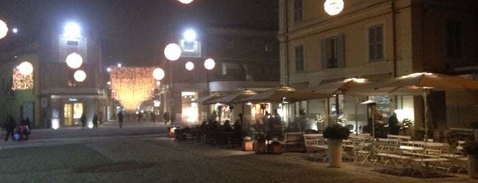 Piazza Saffi is one of Lieux qui ont plu à Ico.