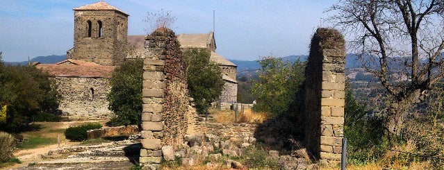 Monestir de Sant Pere de Casserres is one of Locais curtidos por Babbo.