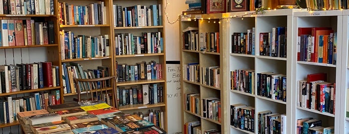Community Book Store is one of Bristol.