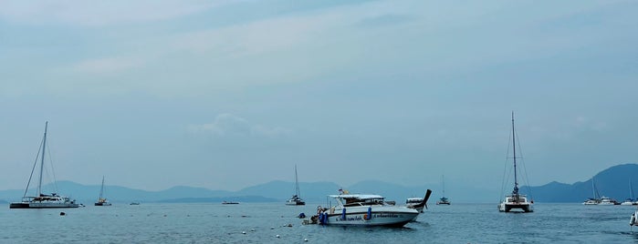 หาดกาฮัง is one of สถานที่ที่ K G ถูกใจ.