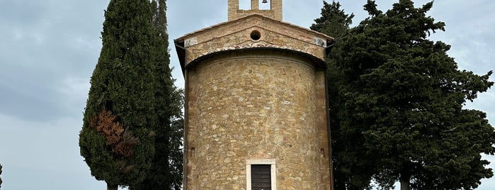 Cappella Vitaleta is one of Tuscany.