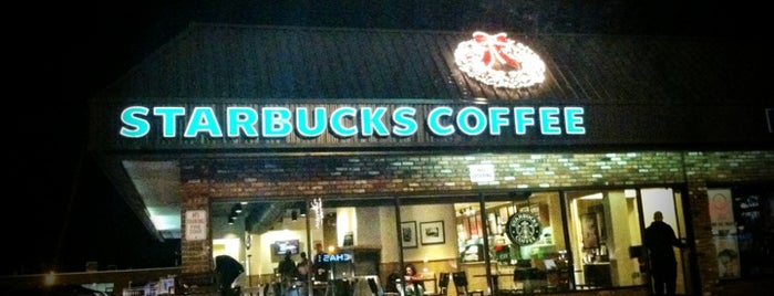 Starbucks is one of Orte, die Antonio gefallen.