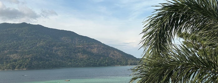 Mountain Resort is one of Lipe.