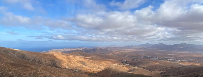 Mirador Corrales de Guize (600m) is one of Fuerteventura.