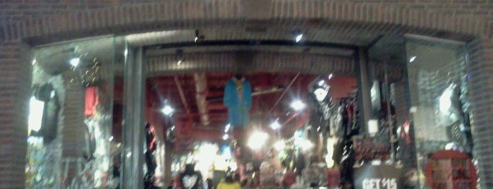 Hot Topic is one of My favorite places.