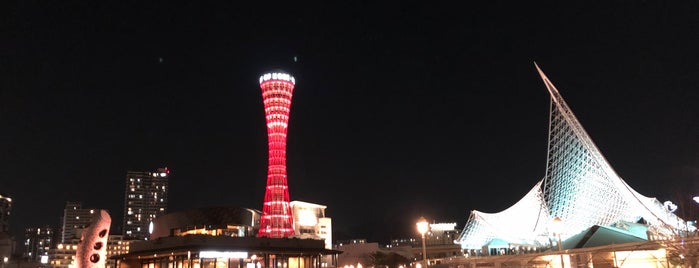 Meriken Park is one of สถานที่ที่ Jernej ถูกใจ.