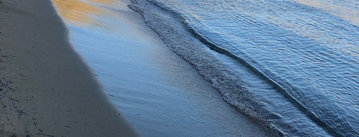Magemena Beach is one of Lugares favoritos de Daisy.