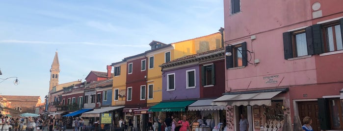 Isola di Burano is one of Lieux qui ont plu à Daisy.