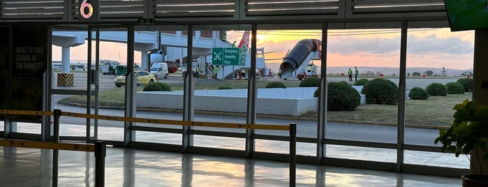 Moi International Airport (MBA) is one of Gespeicherte Orte von JRA.