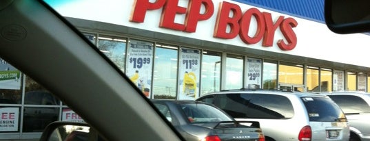 Pep Boys Auto Parts & Service is one of Dinahさんのお気に入りスポット.