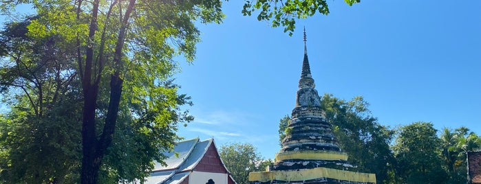 วัดพระฝางสวางคบุรีมุนีนาถ is one of พะเยา แพร่ น่าน อุตรดิตถ์.