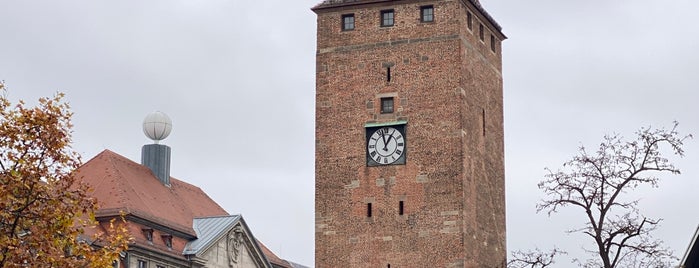 Weißer Turm is one of Karinn 님이 저장한 장소.