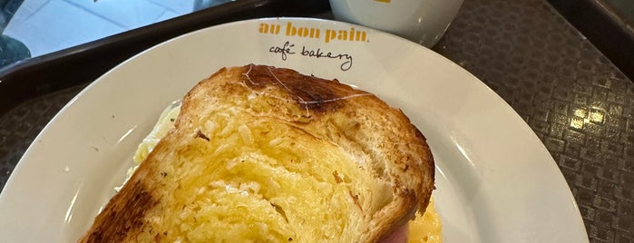 Au Bon Pain is one of バンコク.