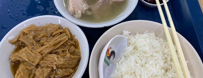Joo Siah Bak Koot Teh 裕城肉骨茶 is one of HAWKER FOOD IN SG.
