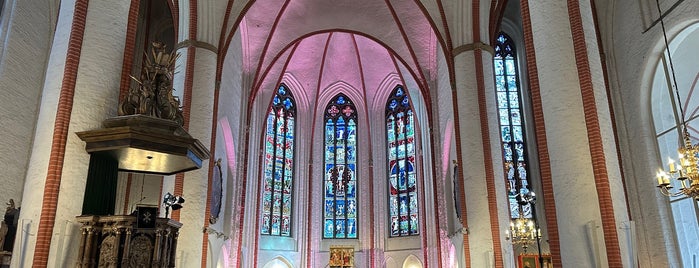 Hauptkirche St. Jacobi is one of Idos PR.