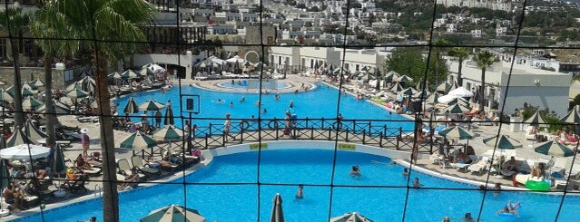 WOW Bodrum Resort is one of Motahare'nin Beğendiği Mekanlar.
