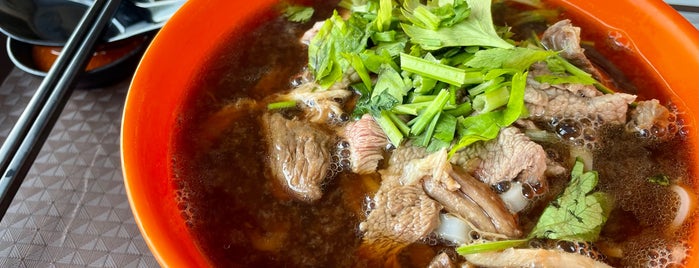 Zheng Yi Hainanese Beef Noodle is one of defcon's recommended eateries.