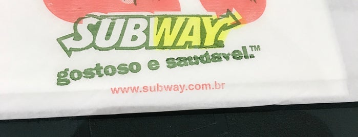 Subway is one of Sanduíche.
