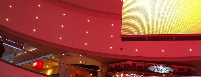 Garden State Plaza Food Court is one of GSP.