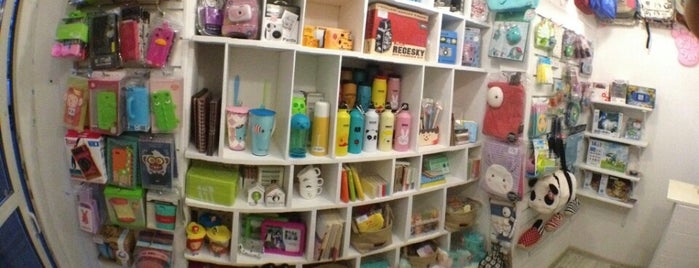 Totoro Shop is one of Tempat yang Disukai Аndrei.