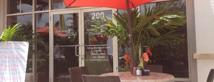 Dunes Deck Mimosa Cafe is one of สถานที่ที่ Sari ถูกใจ.