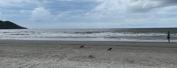 Praia da Avenida Atlântica is one of Lugares em Balneário Camboriú.