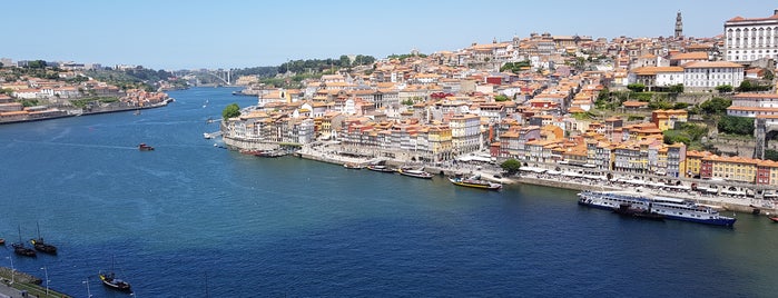Esplanada do Teleférico is one of Porto.