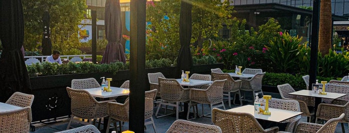 Camellia Lounge is one of Lieux sauvegardés par Foodie 🦅.