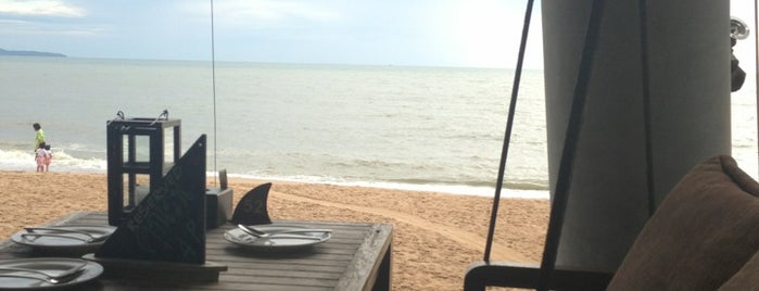 The View Beach Bar & Restaurant (เดอะวิว) is one of Pattaya_Enler.