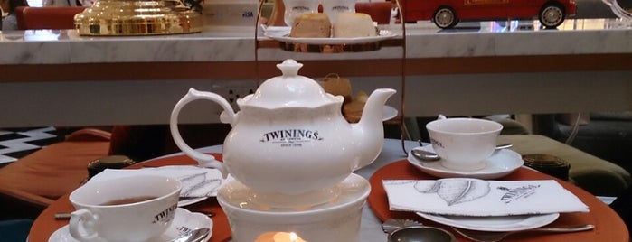 Twinings Tea Boutique is one of Lieux qui ont plu à Pravit.