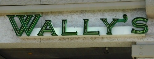 Wally's American Pub 'N Grill is one of Arizona baby!!.