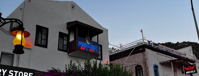 Moonlight Bar is one of Kaş-Kalkan-Olimpos.