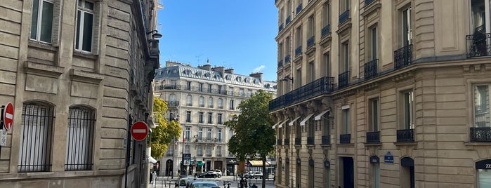 Rue Saint-Honoré is one of Paris.