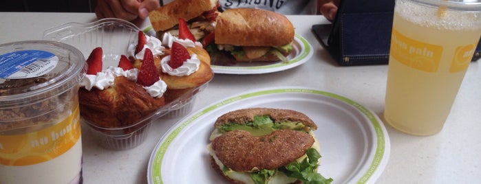 Au Bon Pain is one of Must-visit Food in Washington.