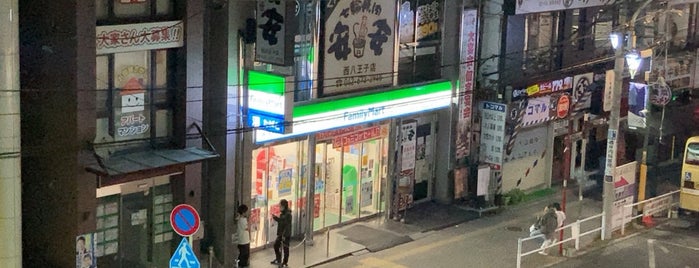 ファミリーマート 西八王子駅北口店 is one of ファミリーマート（八王子市）.