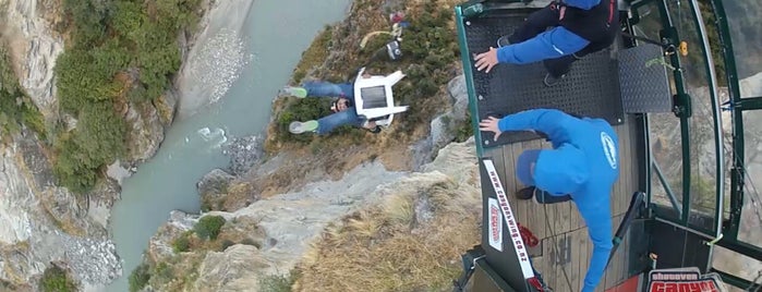 Shotover Canyon Swing Jump Platform is one of Lugares guardados de Vinícius.