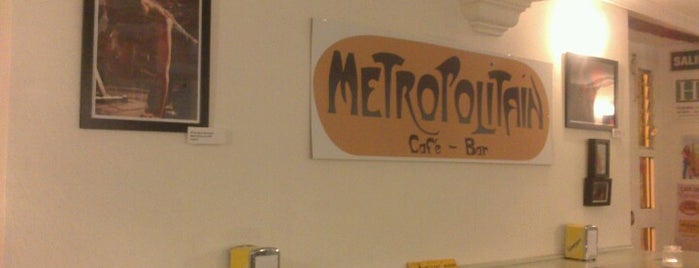 Metropolitain Café Bar is one of Malasaña.