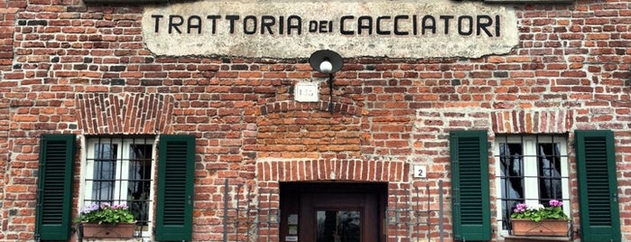 Trattoria dei Cacciatori is one of Ristoranti a Milano.