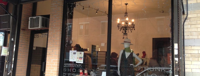 Trunk Show Designer Consignment is one of NYC Thrift Stores.