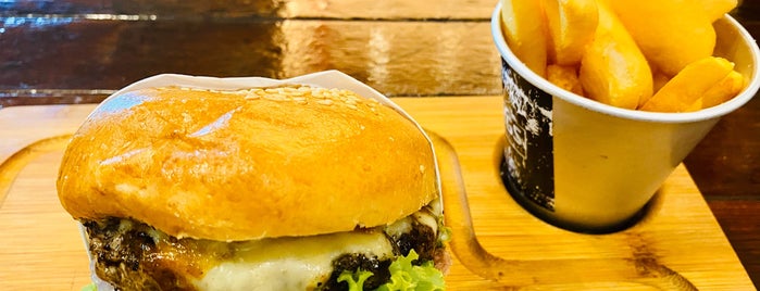 Bergs Gourmet Burgers is one of #SG-FOOD HUNT (TOPS).