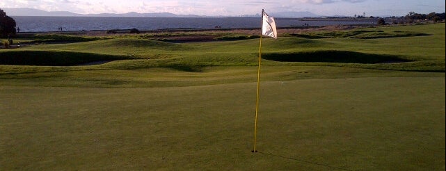 Monarch Bay Golf Club is one of Gilda'nın Beğendiği Mekanlar.