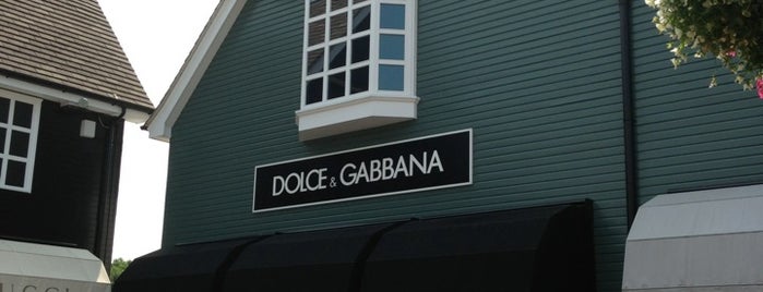Dolce & Gabbana is one of Orte, die Carl gefallen.