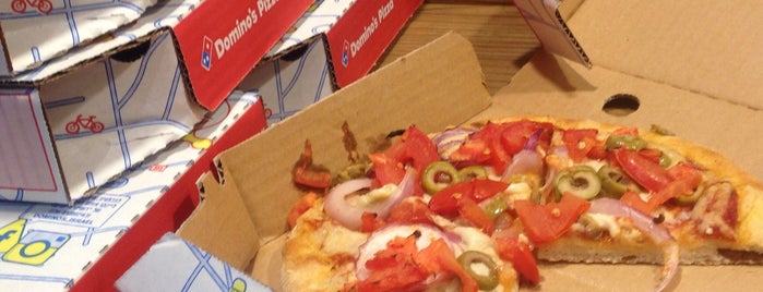 Domino's Pizza is one of Pizza places in Tel Aviv.