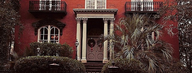Mercer Williams House is one of Travel Guide to Savannah.