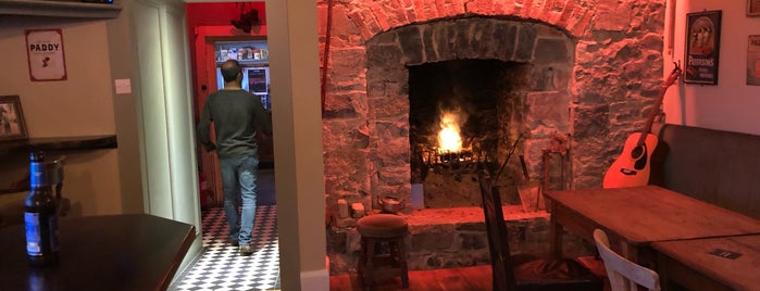 Lukers Pub is one of Irland 2019.