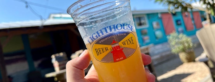 Lighthouse Beer And Wine is one of Wilmington.