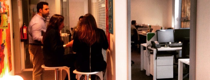 Avila Coworking-Lisboa is one of Top 10 co-working spaces in Lisbon.