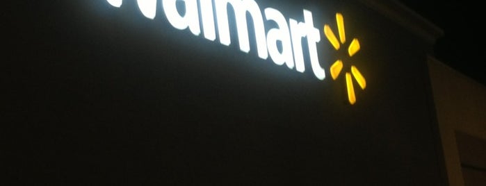 Walmart Supercenter is one of Locais curtidos por Velma.