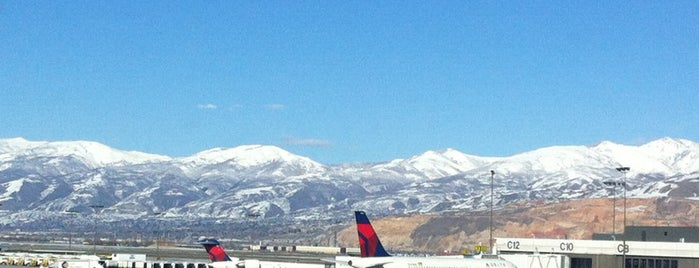 Aéroport international de Salt Lake City (SLC) is one of Rockies trip.
