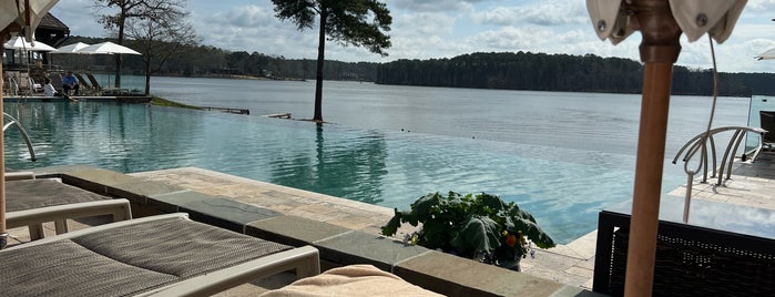 The Ritz-Carlton Reynolds, Lake Oconee is one of Lizzieさんの保存済みスポット.